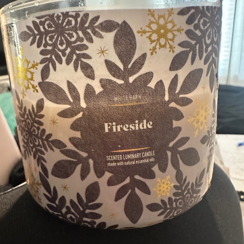 White Barn Fireside Scented Luminary Candle